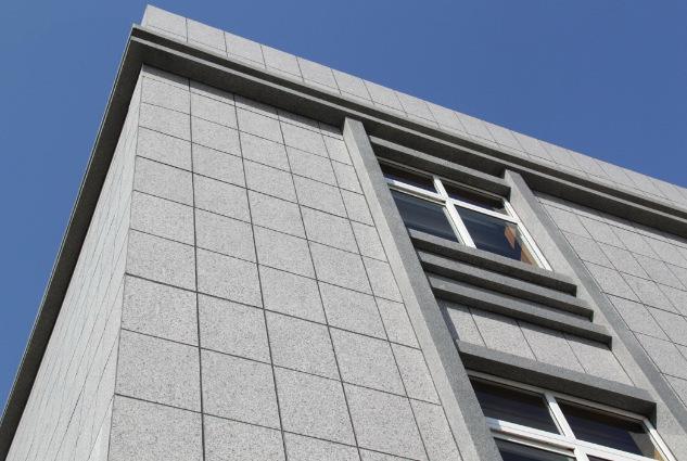 【華喆】多雨季節(jié)，真石漆該如何施工？